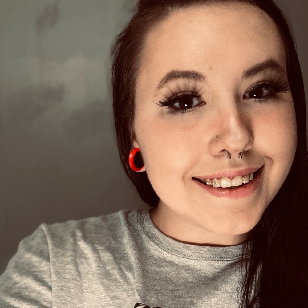 Meet your Posher, Cheli